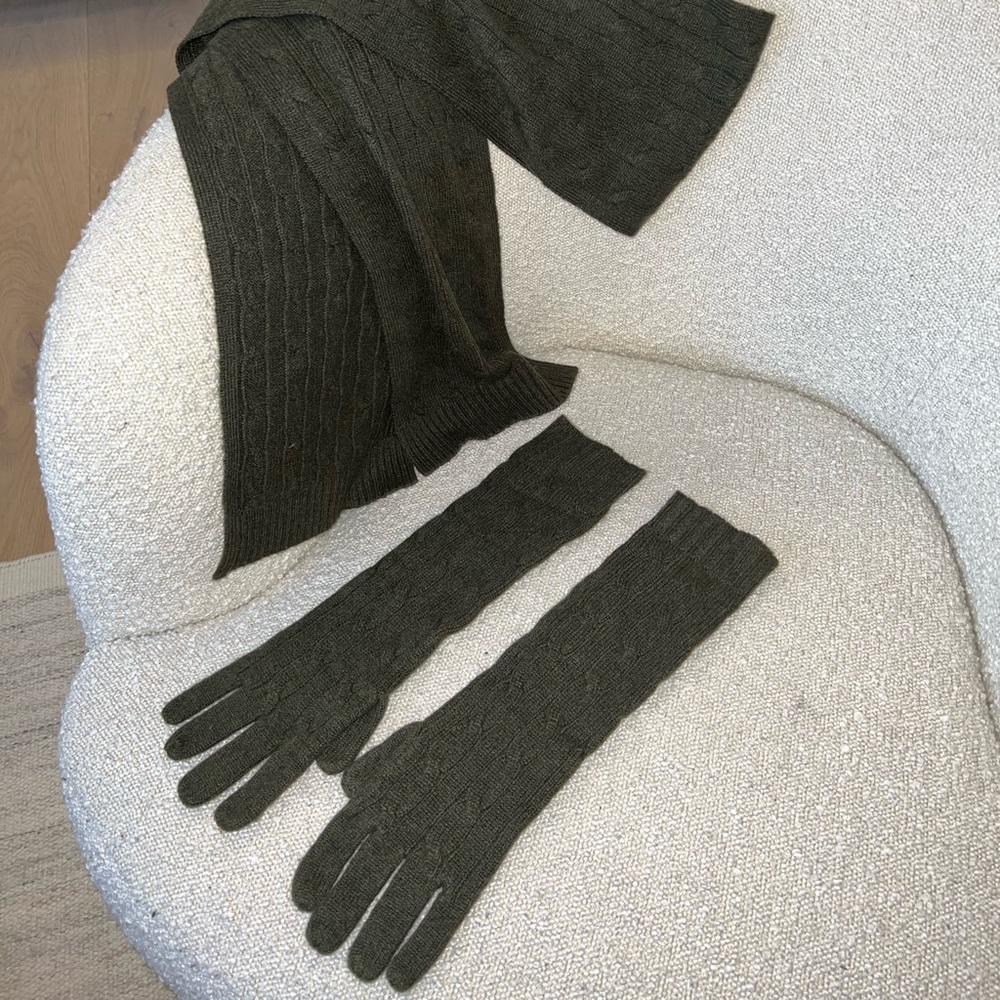 Ralph Lauren Cashmere Hunter Green Scarf + Glove Set